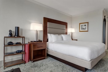 Room, 1 King Bed (Peloton Wellness Room)