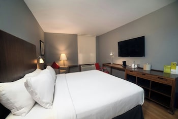 Deluxe Room, 1 King Bed