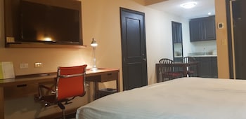 Deluxe Room, 1 King Bed