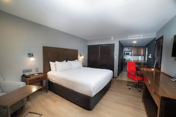 Deluxe Room, 1 King Bed