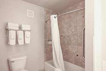 Standard Room, 2 Queen Beds