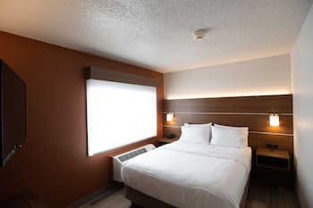 Suite, Multiple Beds (Up to 7 Guests)