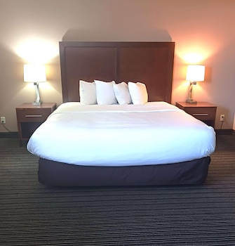 Suite, 1 King Bed, Non Smoking, Jetted Tub