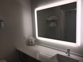 Standard Room, 2 Queen Beds