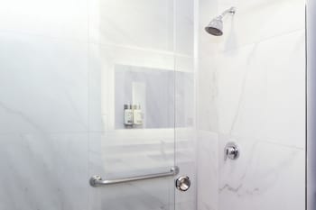Standard Room, 2 Double Beds (Walk-in Shower)