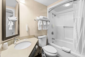 Standard Room, 2 Double Beds, Non Smoking