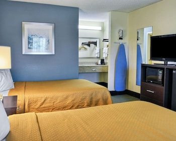Standard Double Room, 2 Double Beds, Non Smoking