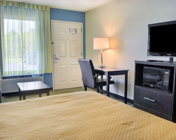 Standard Room, 1 King Bed, Smoking