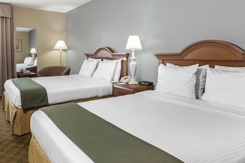 Standard Room, 2 Queen Beds, Smoking