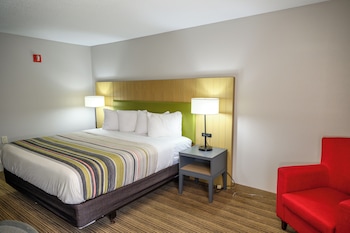 Room, 1 King Bed, Accessible, 1st Floor
