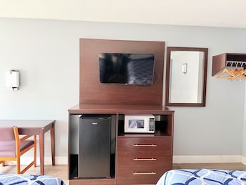 Room, 2 Queen Beds