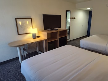 Room, 2 Queen Beds
