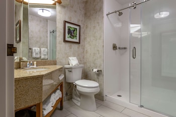 Room, 2 Queen Beds, Non Smoking, Bathtub