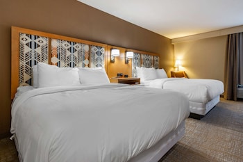 Room, 2 Queen Beds, Non Smoking, Bathtub