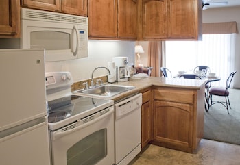 1 BEDROOM KING SUITE WITH BALCONY