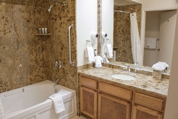 1 BEDROOM KING SUITE WITH BALCONY