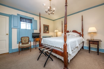 22 - Byrd Guest Room