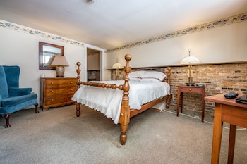 07 - Jefferson Guest Room