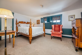09 - Harrison Guest Room