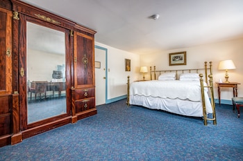 06 - Lincoln Stateroom