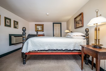 05 - Middletown Guest Room