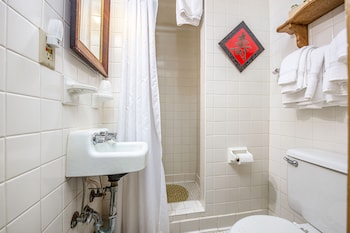 04 - Wilkenson Guest Room