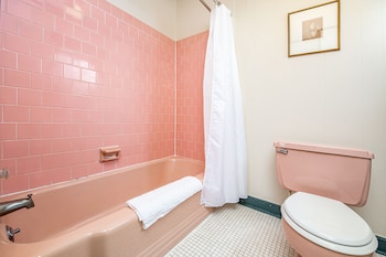 20 - Rutherford Stateroom