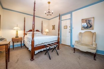 22 - Byrd Guest Room