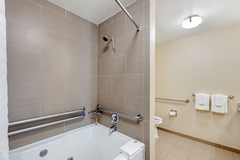 Suite, 1 King Bed, Accessible, Non Smoking