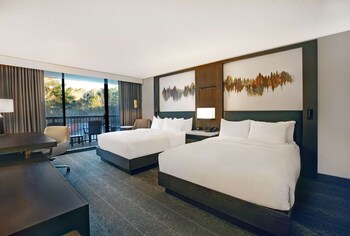 Room, 2 Queen Beds, Non Smoking
