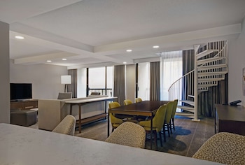 Suite, 1 Bedroom, Non Smoking (Bi-Level)