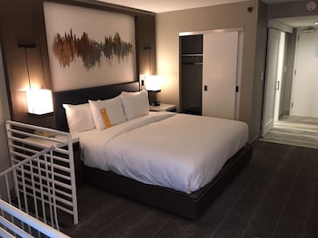 Suite, 1 Bedroom, Non Smoking (Bi-Level)