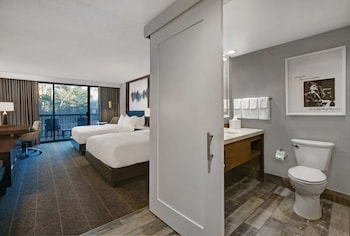 Room, 2 Queen Beds, Non Smoking