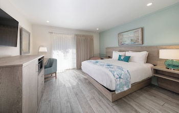 Queen room