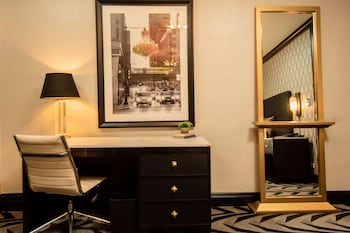 Room, 2 Double Beds, Accessible (Mobility/Hearing Bathtub)
