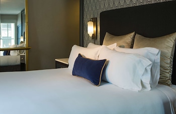 Suite, 1 King Bed (One Bedroom Suite King One Person Tub)