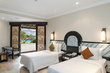 Deluxe Twin Room, 2 Twin Beds, Pool View