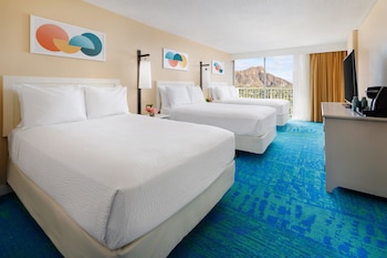 Room, Multiple Beds (Diamond Head View)