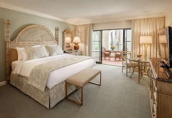 Room, 1 King Bed, Partial Ocean View, Ground Floor