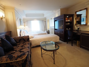 Deluxe Corner Twin Room + 1 Extra Bed, Non Smoking,Club Lounge Access