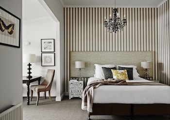 Lodge Suite