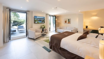 Premium Suite