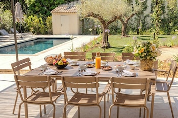 Villa Aya 3 chambres, piscine chauffée et jardin