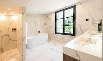 Premium Suite