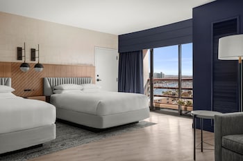 Room, 2 Queen Beds, City View