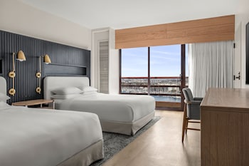 Room, 2 Queen Beds, Marina View