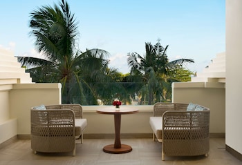 Family Room, 1 King Bed