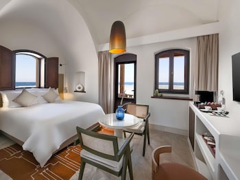 Room, 1 Queen Bed, Sea View (Panorama)