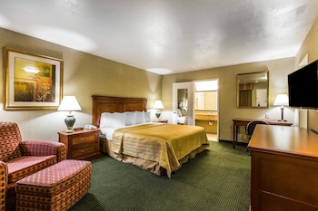 Standard Room, 1 King Bed, Accessible