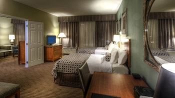 Suite, 1 Bedroom, Accessible, Non Smoking (Mobility, tub w grab bars)